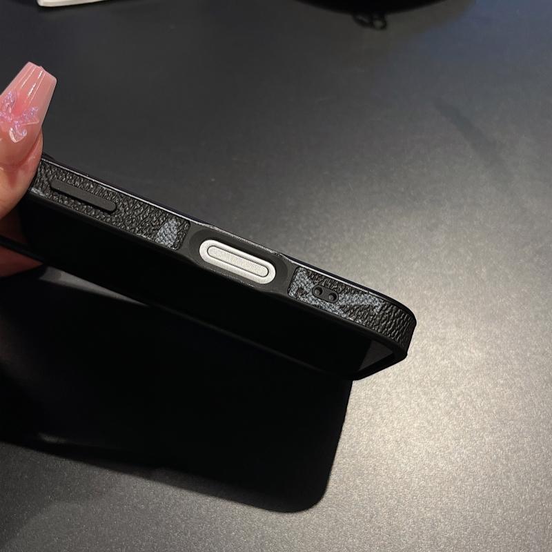 Premium iPhone-Hülle mit Monogramm und Ledertextur